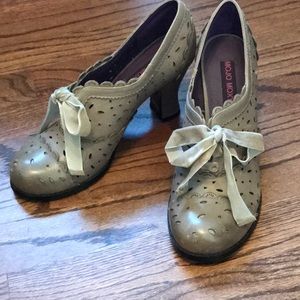 Retro ribbon lace up heels